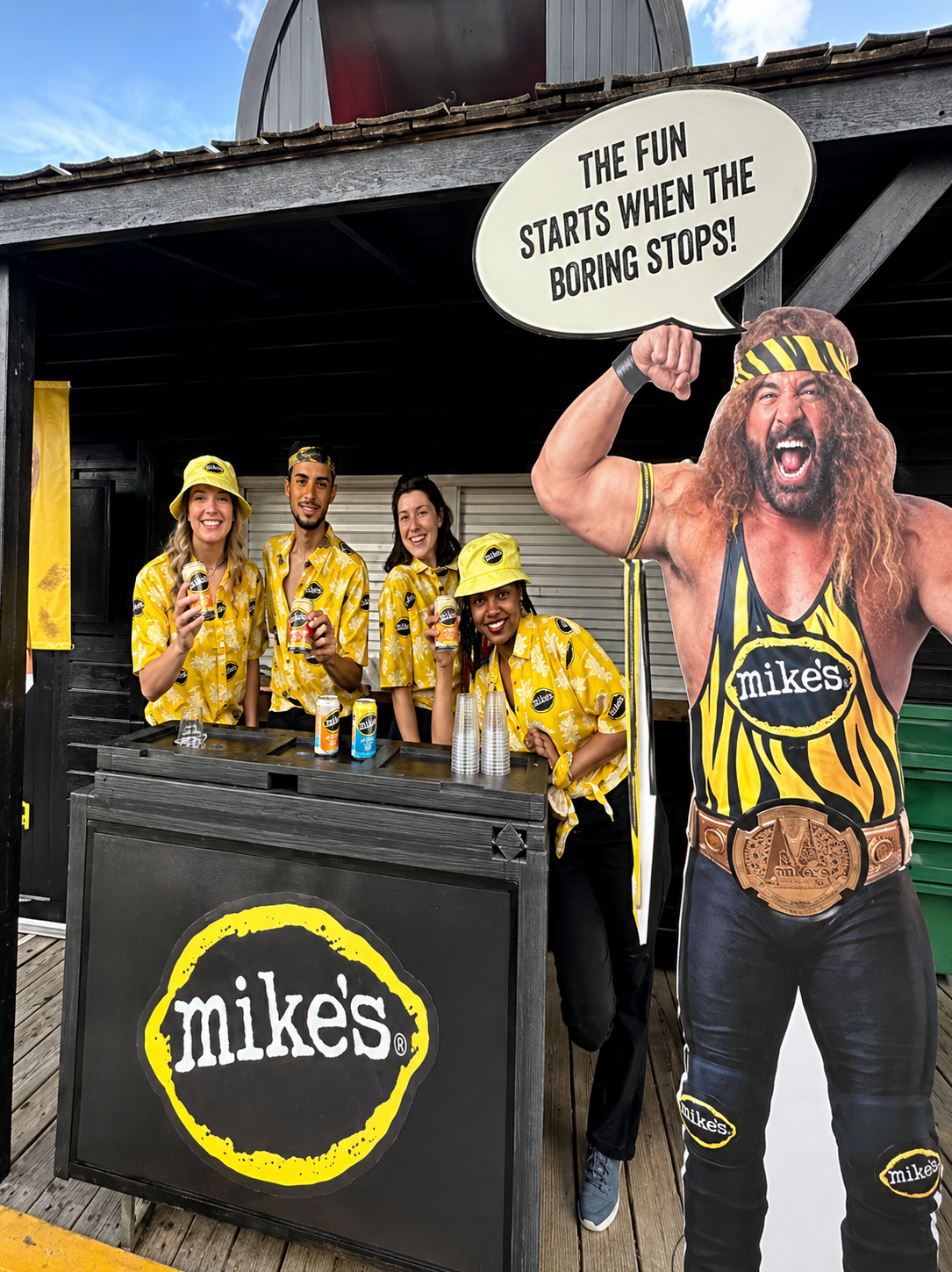 How to Choose Between a Staffing Platform and an Experiential Marketing Agency